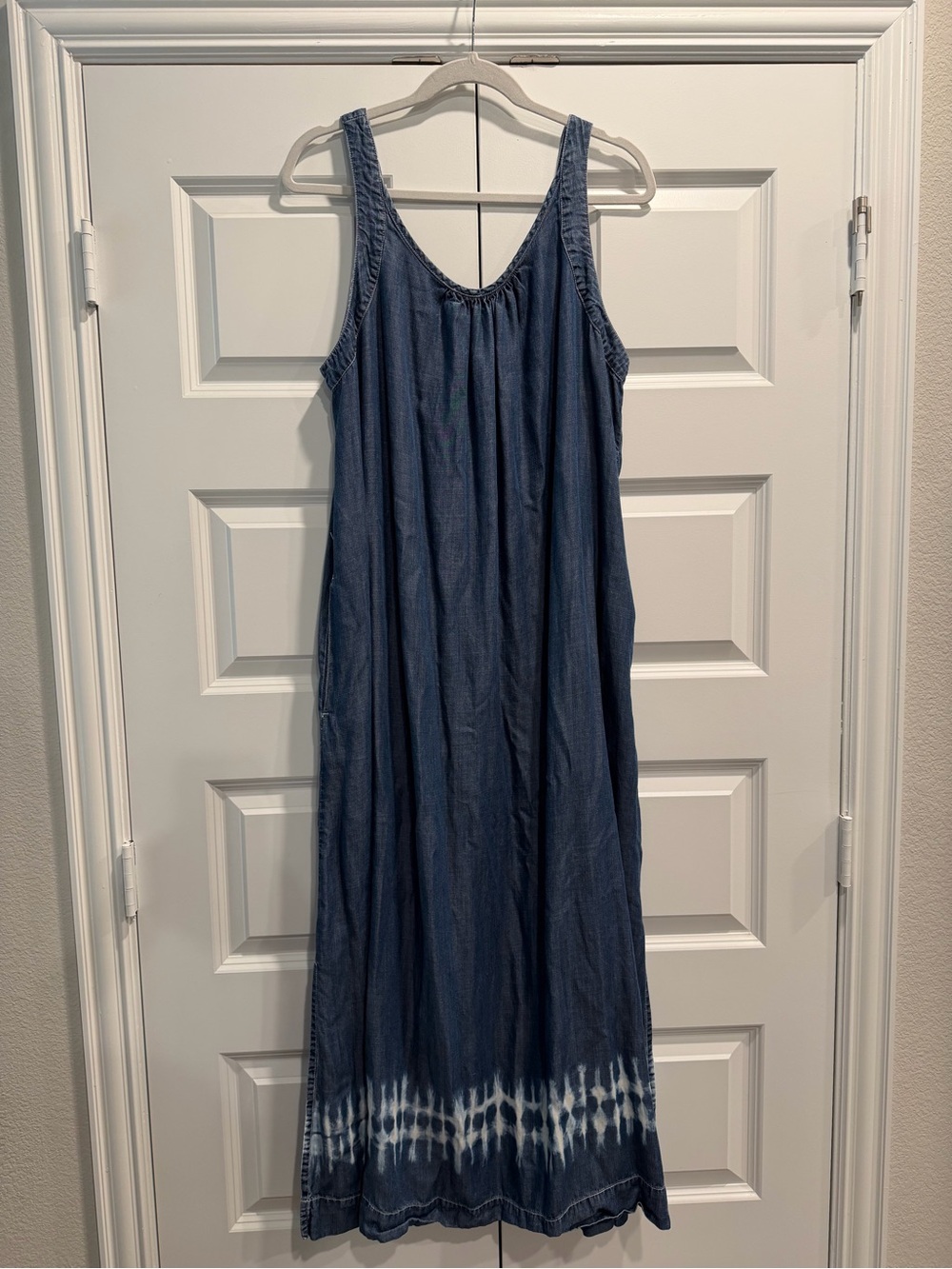 Chico’s Denim Blue Sleeveless Chambray Dress with Tye Dye Hem